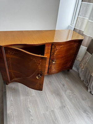 Mobila sufragerie in stare buna