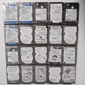 Hard Disk-uri 2.5" diferite capacitati