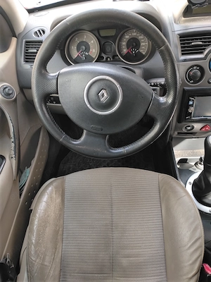 Masina RenoMegan  - imagine 2