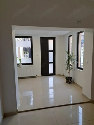 Trocadeo, casa ideal BIROURI, curte