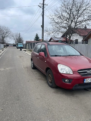 vand kia Carens  - imagine 5