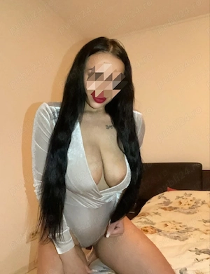 Ador sărutările jos 