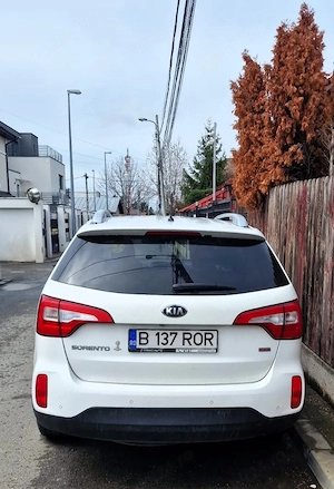 Kia Sorento - imagine 4