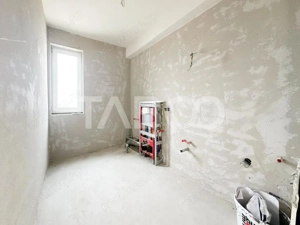 Casa cuplata semifinisata de vanzare in Dambul Rotund cu garaj - imagine 9