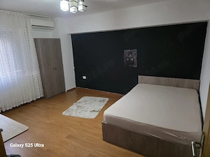 închiriez garsoniera 