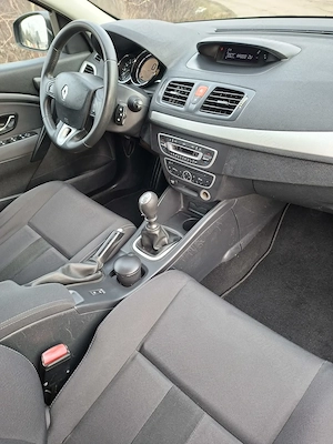 Renault Megane 3 - imagine 10