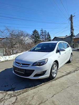 Opel Astra j 1.7 facelift - imagine 3