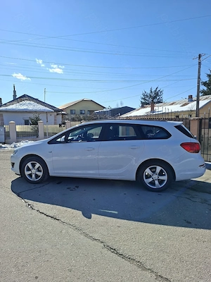 Opel Astra j 1.7 facelift - imagine 2