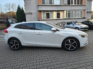 volvo V40 D2 - imagine 5