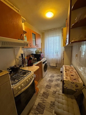 cv 199  Cartier Sasar, Zona RFN ap 2 camere decomandate , etaj I  - imagine 2