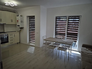 Închiriez apartament - imagine 3