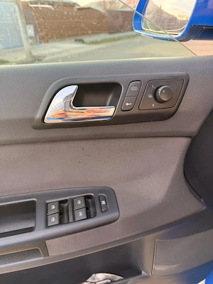 Volkswagen Polo 9N3    05.2009    1.4 TDI    Pilot automat    Navi    Full Option    Editia UNITED   - imagine 7