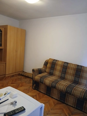 Garsonieră zona centrală Bârlad  - imagine 4