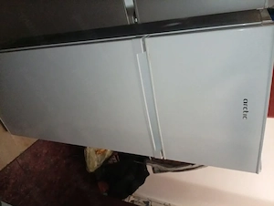 vând frigider Arctic starea buna 