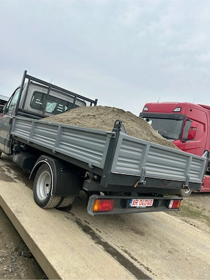 Transport nisip, sort, balast, piatra concasata,moloz.  