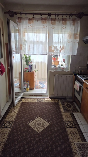 Persoana fizica vinde apartament 4 camere - imagine 3