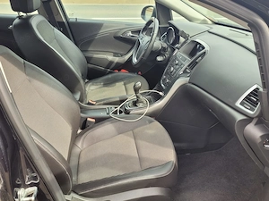 Opel Astra - an 2014 - diesel 1600 cmc - imagine 3