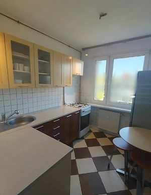 Inchiriez o garsoniera in sector 5, zona Sebastian - imagine 3