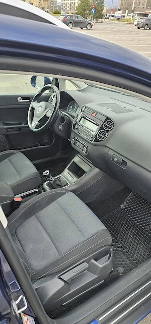 VW Golf Plus 2011 Style   climatronic, tempomat, senzori, stare f bună - imagine 4
