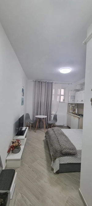 Inchiriez garsoniera centrala (regim hotelier)  