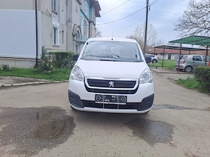 Vand Peugeot  Partner 1.2 benzina , an  09 2018, euro 6 - imagine 3