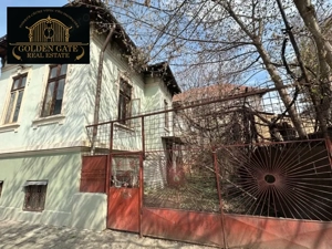 Banu Manta Titulescu - Casa Demolabila Teren 264mp