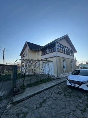 Vilă premium Tăuții de Sus, 250 mp, teren 14 ari, tenis & panoramă - imagine 2