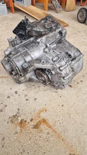 Piese auto golf 5 break - imagine 5