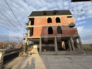 Imobil la roșu 400 mp, ideal pensiune, zona Dragoieni  - imagine 5