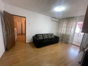 Apartament cu 3 camere, 52 mp, etaj 3, Craiovita Noua, zona Orizont - imagine 2