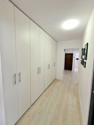 Lux linga Mall 3 camere decomandat cu centrala proprie - imagine 4