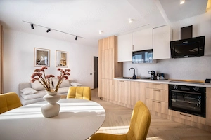 Penthouse premium cu 2 camere în cartierul Între Lacuri, terasă 150 mp cu jacuzzi, lângă Iulius Mall - imagine 8