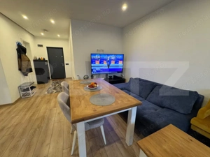 Apartament 3 camere, 67 mp, parcare, 2 bai, 2 balcoane, Zona Sub Cetate