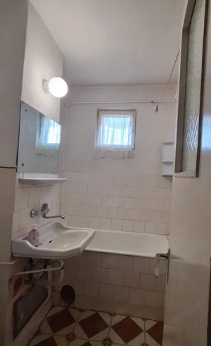 Apartament 2 camere de vânzare – decomandat, 52 mp – zona Vest - imagine 5