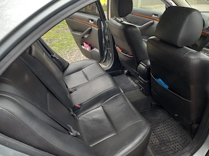 Toyota Avensis - imagine 2