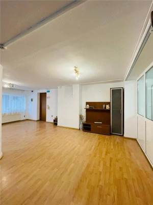 INCHIRIERE IMOBIL COMERCIAL SPATIU BIROURI INDIVIDUAL 710 mp IN ZONA  PRELUNGIREA GHENCEA SECTOR 5 - imagine 2