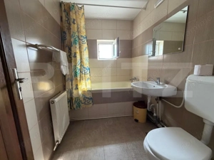 Apartament de închiriat, 3 camere, 68 mp, zona Bradet - imagine 9