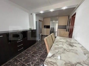 Apartament de închiriat, 3 camere, 68 mp, zona Bradet - imagine 5