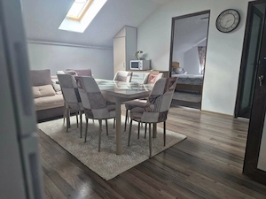 Vand Apartament in Cartier Aurel Vlaicu langa Parcarea deTaxi LebadaApartamentul se vinde la cheie! - imagine 4