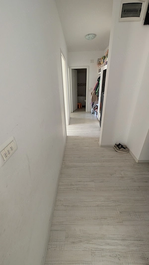 Apartament cu 3 camere si 2 balcoane, zona Soarelui - imagine 8