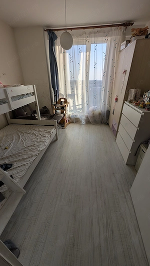 Apartament cu 3 camere si 2 balcoane, zona Soarelui - imagine 7