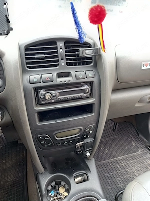 Vind SUV Hyundai SantaFE - imagine 3