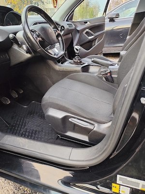 Vând Peugeot 308 diesel 2015 1,6 hdi - imagine 3