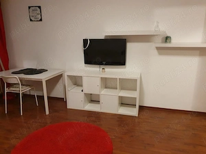 Proprietar închiriez garsoniera 