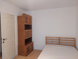 Ofer spre inchiriere un apartament cu 2 Camere. - imagine 2