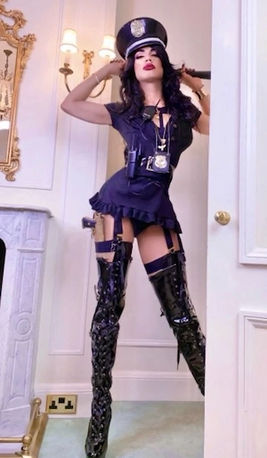 Angel come in hell Transexuala dominatoare activa te astept iadul dominatrix locatie expre BDSM