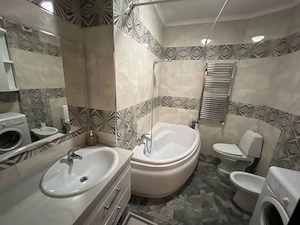 Ofer spre închiriere apartament cu 2 camere în zona Panduri - imagine 2