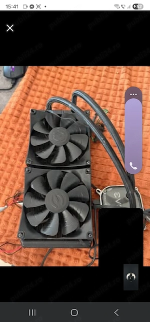 Cooler pe apa  EVGA RGB cu ventilatoare mari și pompă de apă perfect funcțional pentru o răcire bună