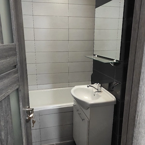 Proprietar garsoniera Titan,5 10 - imagine 2