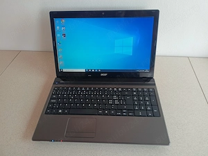 Laptop Acer 5750 display 15,6 Procesor I5-2410m ram 8gb Nvidia gt540m SSD Baterie 1.30H